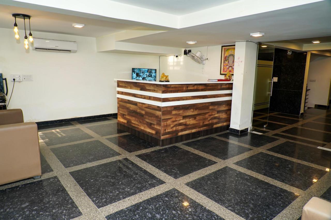 Limewood Stay - Executive Huda City Center Gurgaon Bagian luar foto