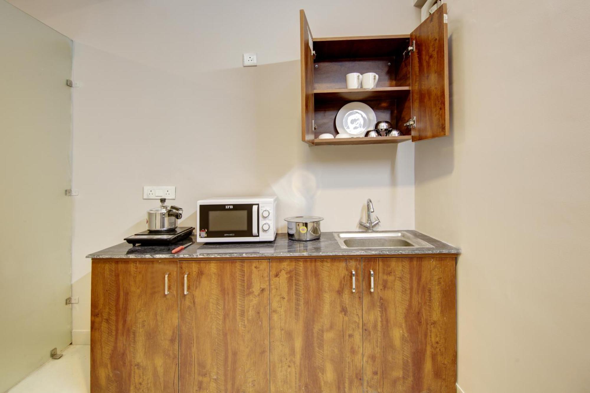 Limewood Stay - Executive Huda City Center Gurgaon Bagian luar foto