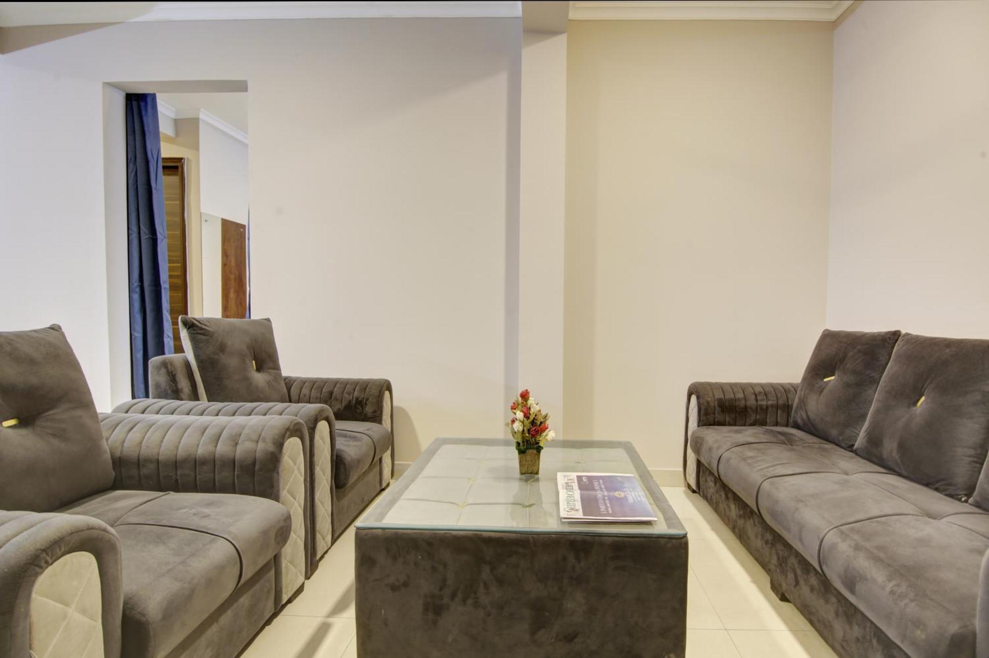 Limewood Stay - Executive Huda City Center Gurgaon Bagian luar foto