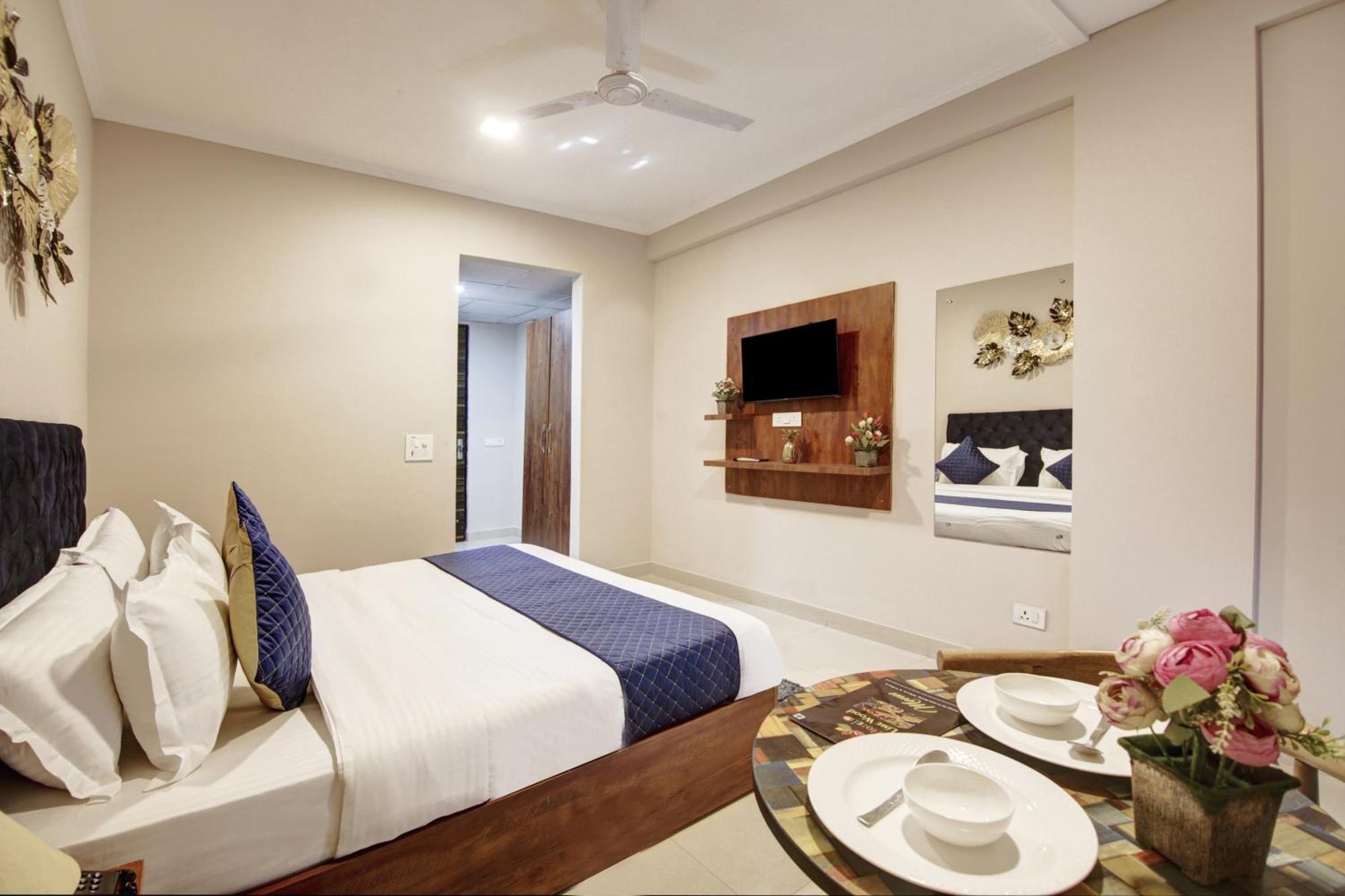 Limewood Stay - Executive Huda City Center Gurgaon Bagian luar foto