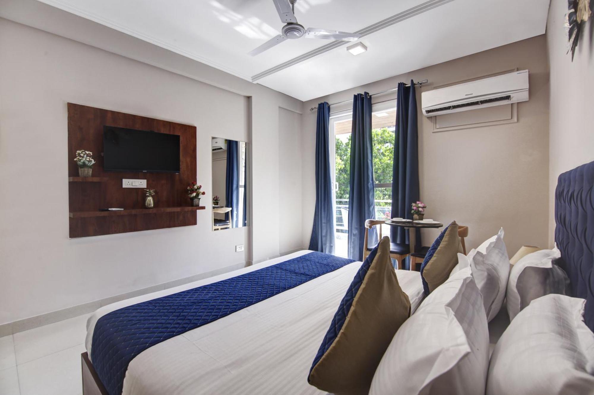 Limewood Stay - Executive Huda City Center Gurgaon Bagian luar foto